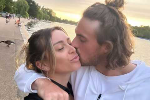 Loved-up tennis couple Stefanos Tsitsipas and Paula Badosa offered £77k to post X-rated content on..