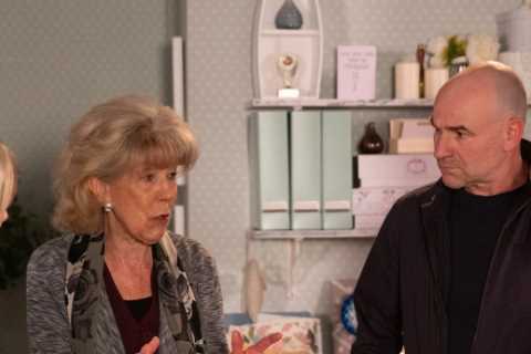 Audrey Roberts makes shock murder accusation in Coronation Street
