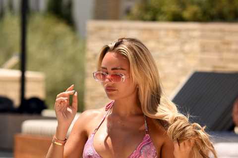 Towie’s Ella Rae Wise flaunts body in barely-there bikini as she celebrates birthday in Italy