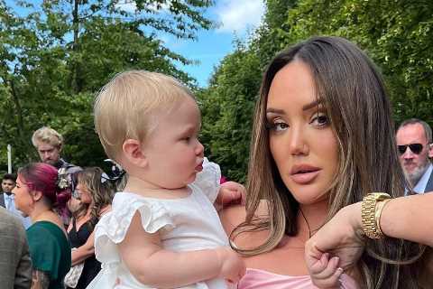 Charlotte Crosby fans praise her as ‘gorgeous’ for showing off her incredible post-baby figure