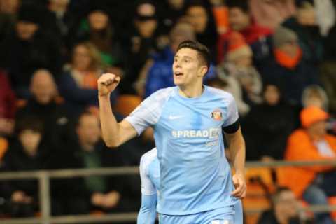 Three Championship clubs queuing up to sign Sunderland star Ross Stewart with former boss ready to..