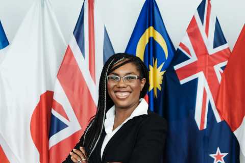 Cheaper booze and chocolate on the way after Kemi Badenoch inks huge £12trillion trade deal in New..