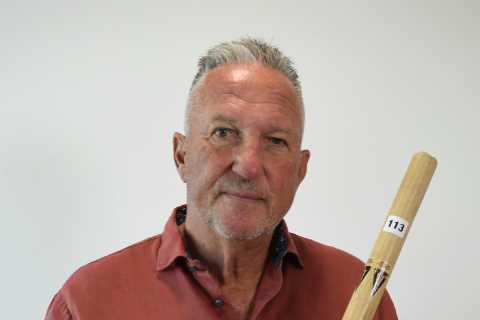 Ashes hero Ian Botham flogs mementos from his career for eye-watering sum