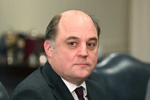 Government stands by plans to slash Army by 10,000 soldiers despite ongoing Ukraine war