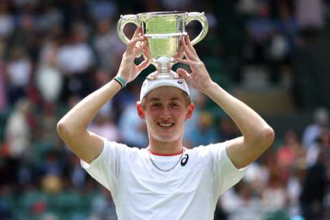 Who is Wimbledon boys’ champion Henry Searle?