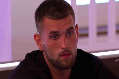 Love Island fans convinced islander is ‘secretly in love with Zach’ after spotting ‘catty comment’