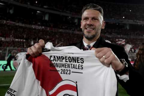 Former Premier League champion looks unrecognisable without iconic ponytail as he wins title in..