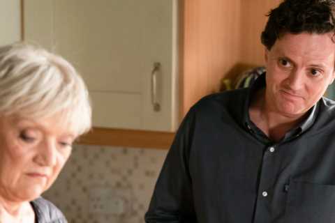 EastEnders fans ‘work out’ who will die at Christmas and share chilling theory