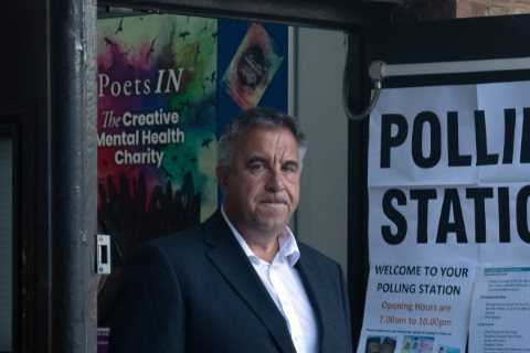 By-election 2023: Polls open as Tories brace for three losses with Boris Johnson’s former seat up..