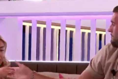 Love Island fans spot ‘tell tale sign’ that Zach is not interested in Molly Marsh after couple’s..