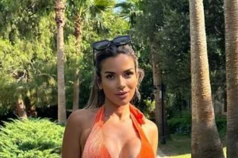 Ekin-Su stuns as she strips off to bikini top in Turkey after bitter split with Love Island ex..