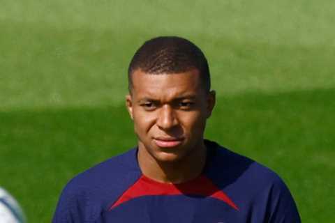 Shock Premier League club considering transfer swoop for Kylian Mbappe but face fight with Saudis..