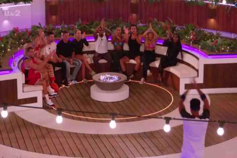 Love Island feud ‘exposed’ as fans spot islander ‘looks disgusted’ during talent show