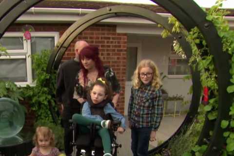 Love Your Garden viewers in tears as Alan Titchmarsh transforms family’s backyard into ‘paradise’..