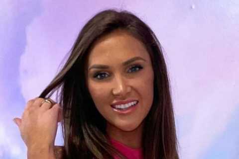 Love Island legend unrecognisable after dramatic hair makeover