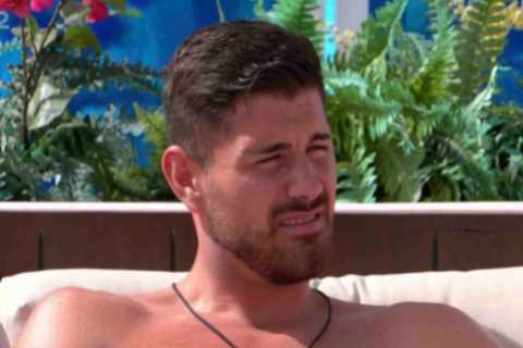 Love Island’s Scott reveals huge moment with Catherine after Casa Amor – but it was never shown on..