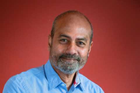 I’m a GP and bowel cancer patient – please listen to George Alagiah and take screening tests today