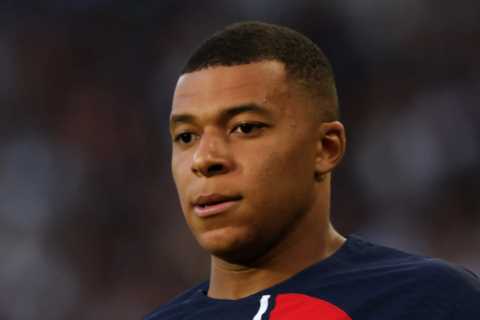 PSG ‘expect Chelsea to make transfer offer for Kylian Mbappe after Todd Boehly’s personal call to..