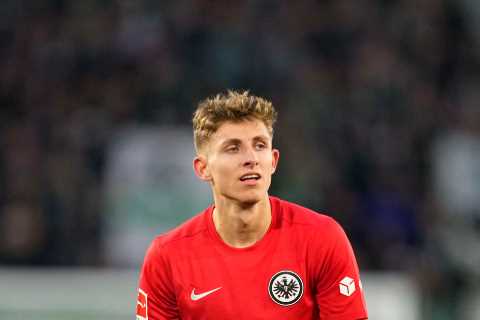Arsenal and Liverpool in transfer ‘auction’ for £50m-rated Frankfurt star Jesper Lindstrom with..