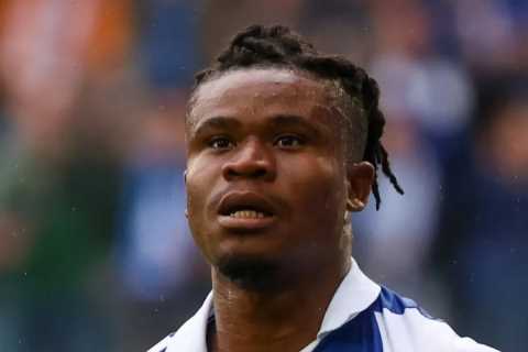 Tottenham ‘consider Man Utd and Chelsea transfer target to replace Harry Kane should England..