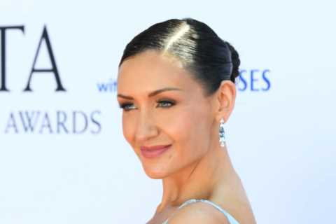 Second baker ‘asked to make free cakes for Catherine Tyldesley’s  party’ with message ‘boasting..