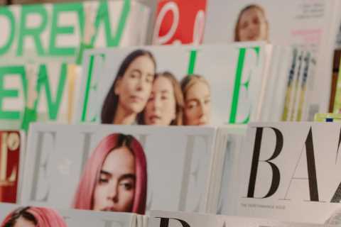 The Women’s Magazines of 2023 Are in a Facebook Group and Your Inbox