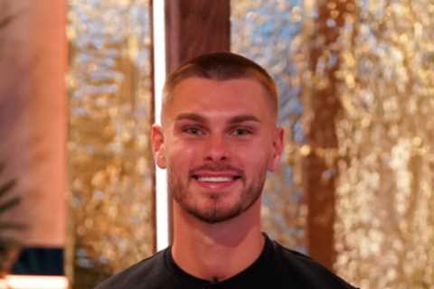 New Love Island feud as dumped islander reveals rivalry – and Mitch and Zach are shocked