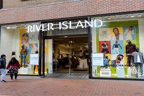Shoppers are rushing to River Island to buy Gucci shoes dupe scanning for £535 cheaper than the..