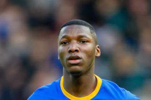 Moises Caicedo makes final transfer decision as late Liverpool bid threatens Chelsea move