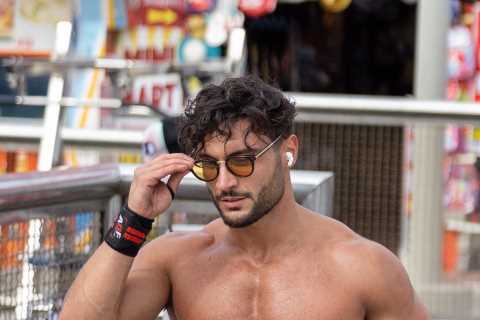 Love Island’s Davide looks unbelievably ripped as newly-single star hits Muscle Beach in LA