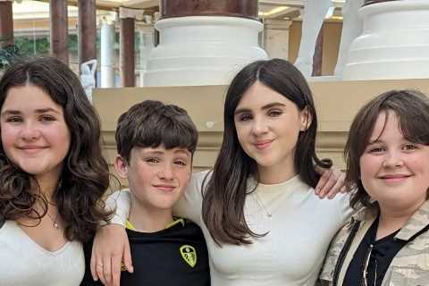 Coronation Street and Emmerdale stars send fans wild as they pose for cute snap together