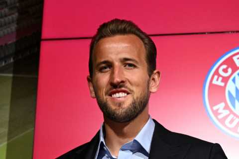 Harry Kane Sends Alan Shearer Warning Over Premier League Goal Record as He Says 'I've Got Plenty..