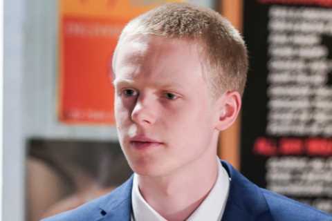 Heartbreak for Bobby Beale as Anna Knight gets closer with another in EastEnders