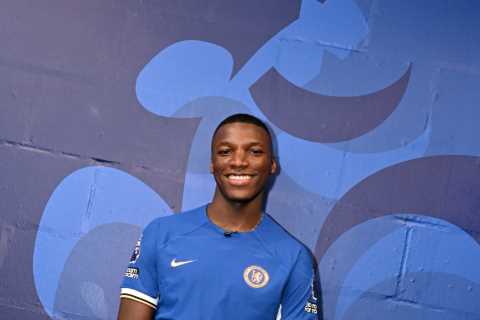 Moises Caicedo forces through record transfer to Chelsea with dramatic exit