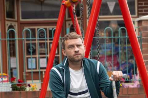 Paul Foreman spirals as health battle takes a heartbreaking turn in Coronation Street