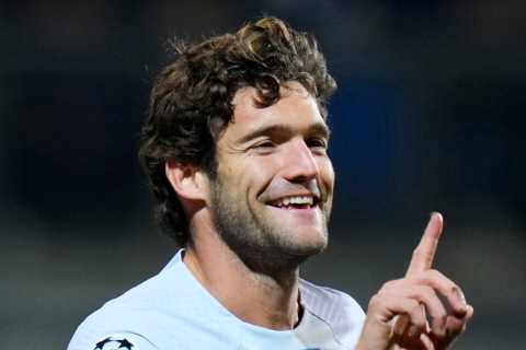 Former Chelsea Star Marcos Alonso Offered Premier League Lifeline After Barcelona Registration..
