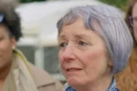 Antiques Roadshow guest left ‘tearful and breathless’ as she learns life-changing truth behind..