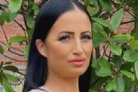 I felt trapped in my own body before losing 4st, says Big Brother’s Chantelle Houghton as she..