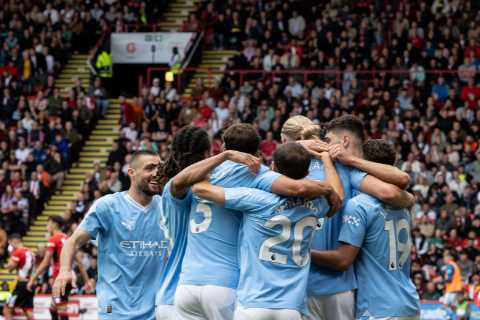 Supercomputer predicts final Premier League table as Arsenal stumble & Man Utd scrape win.. it’s..