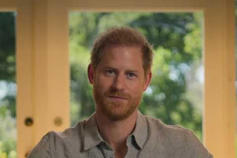 Killer question that makes Prince Harry squirm revealed and clues he’s nervous with Meghan, body..