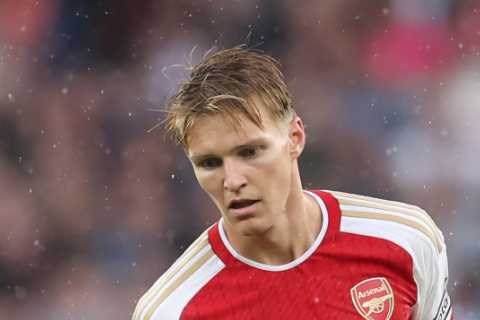Troy Deeney in Awe of Martin Odegaard's Arsenal Warm-up