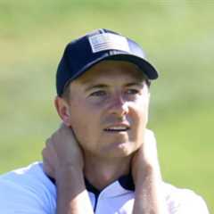 Frustrated Jordan Spieth snaps at photographers as fans say Team USA star is ‘rattled’ as Ryder Cup ..