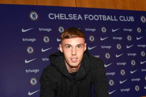 Cole Palmer wins over Chelsea fans with video message after £42.5m transfer from Man City