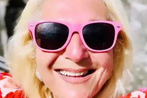 Celebs Go Dating star Vanessa Feltz stuns in pink summer dress after incredible weight loss