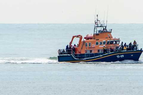 PM's pledge to stop the boats rocked by record arrival of 872 Channel migrants in one day
