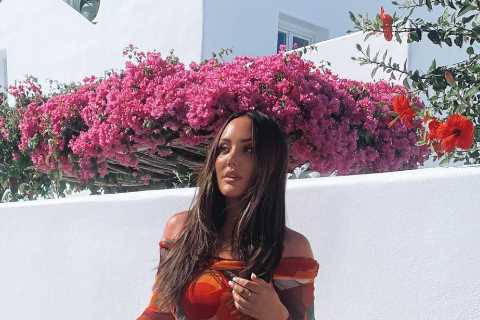 Geordie Shore Star Charlotte Crosby Stuns in Bodycon Dress, Flaunting Post-Baby Figure