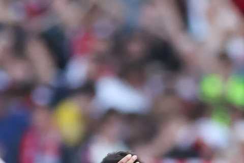 Man Utd worry me… I was expecting more, says Berbatov as he pinpoints major problem with..