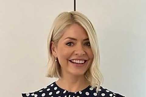 Holly Willoughby Returns to This Morning in Bold Polka Dot Dress