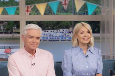 Phillip Schofield Unfollows Holly Willoughby Ahead of NTAs