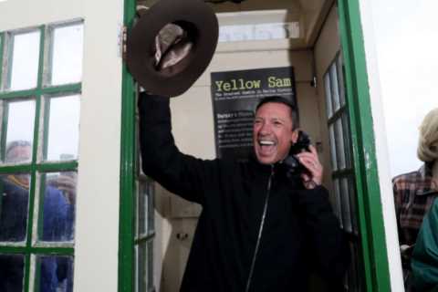 Frankie Dettori's Refusal to Race in Ireland Sparks Pay Dispute